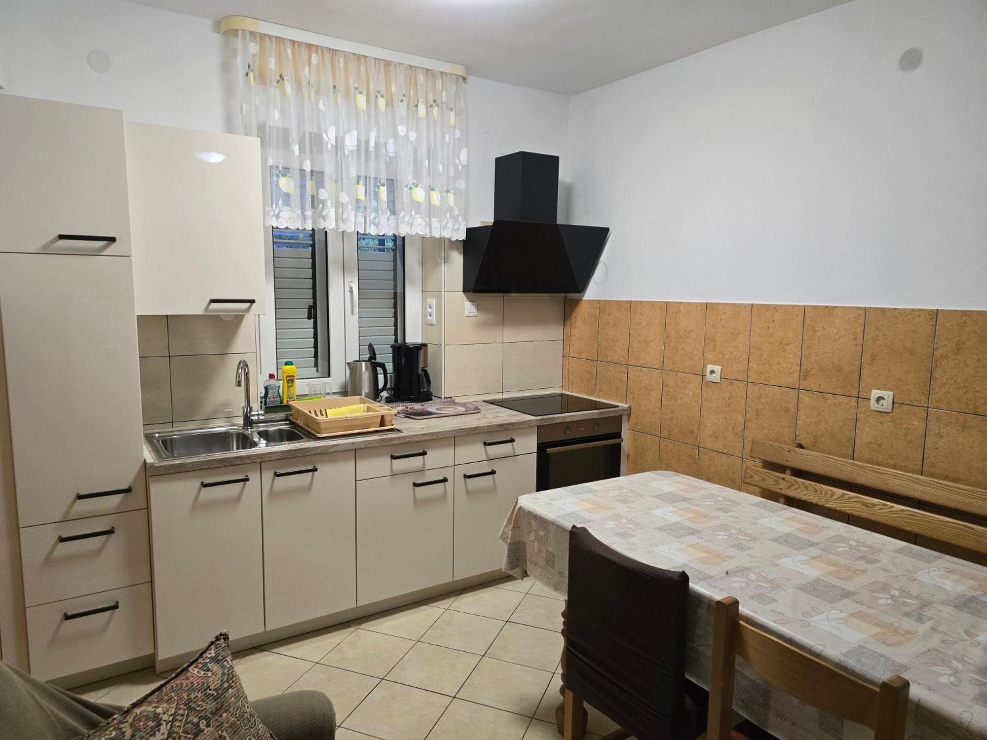 סנג' Apartments Mladenka מראה חיצוני תמונה